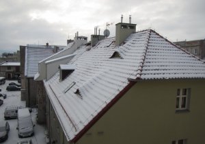 ośnieżony dach