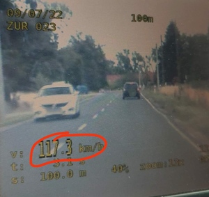 zapis prędkości kierującego samochodem osobowym marki Audi tj. 109 km/h