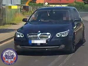 samochód marki bmw