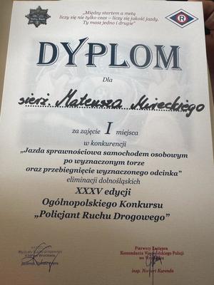 dyplom dla sierżanta Mateusza Mireckiego