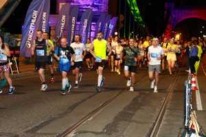 uczestnicy 11. PKO Nocnego Wrocławskiego Półmaratonu