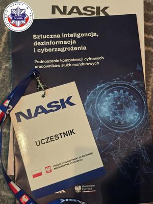 NASK broszurka szkoleniowa i identyfikator uczestnictwa