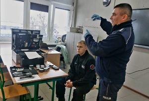 zajęcia w klasie policyjnej