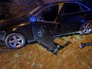 samochód zatrzymany po pościgu