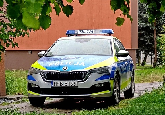 policyjny oznakowany radiowóz