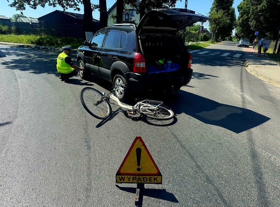 zderzenie samochodu i rowerzysty